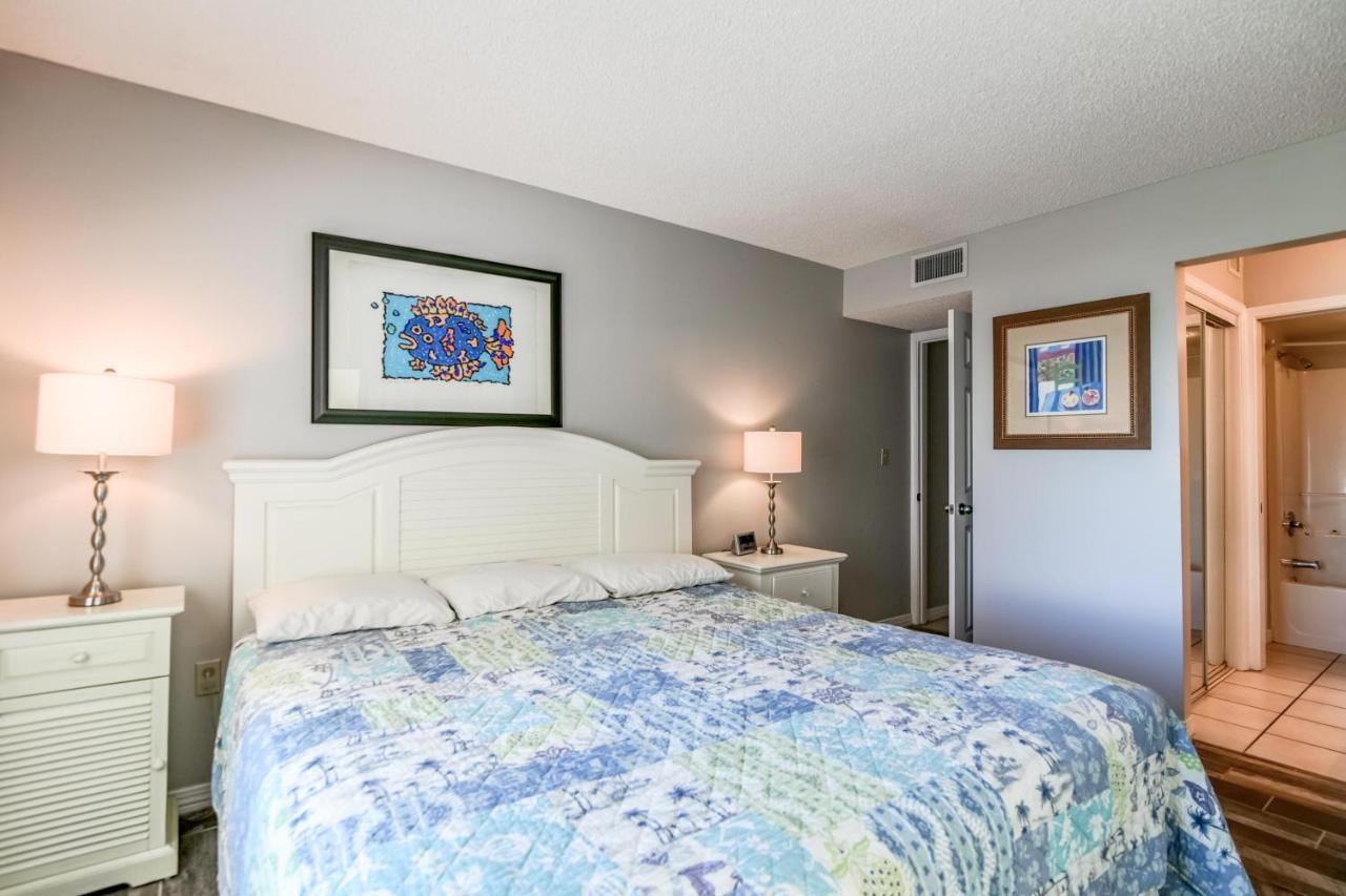 Plantation Palms * Gulf Shores